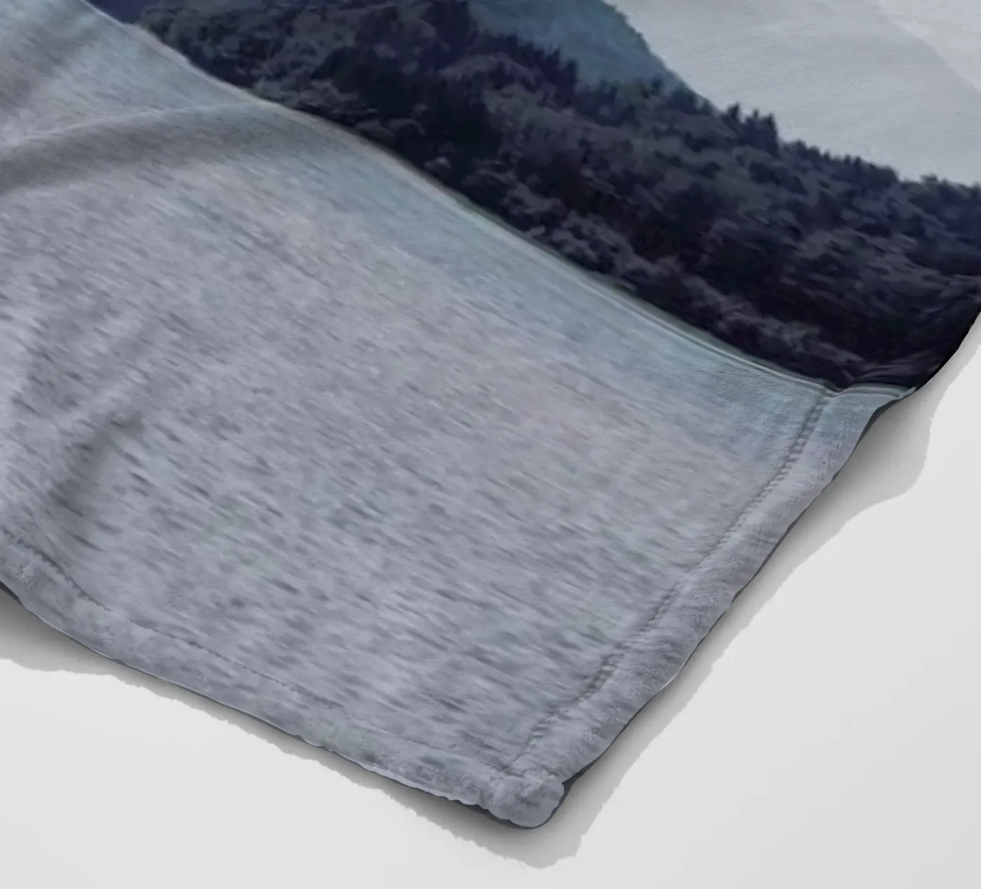 Blauton fleece blanket by Picture On The Fridge