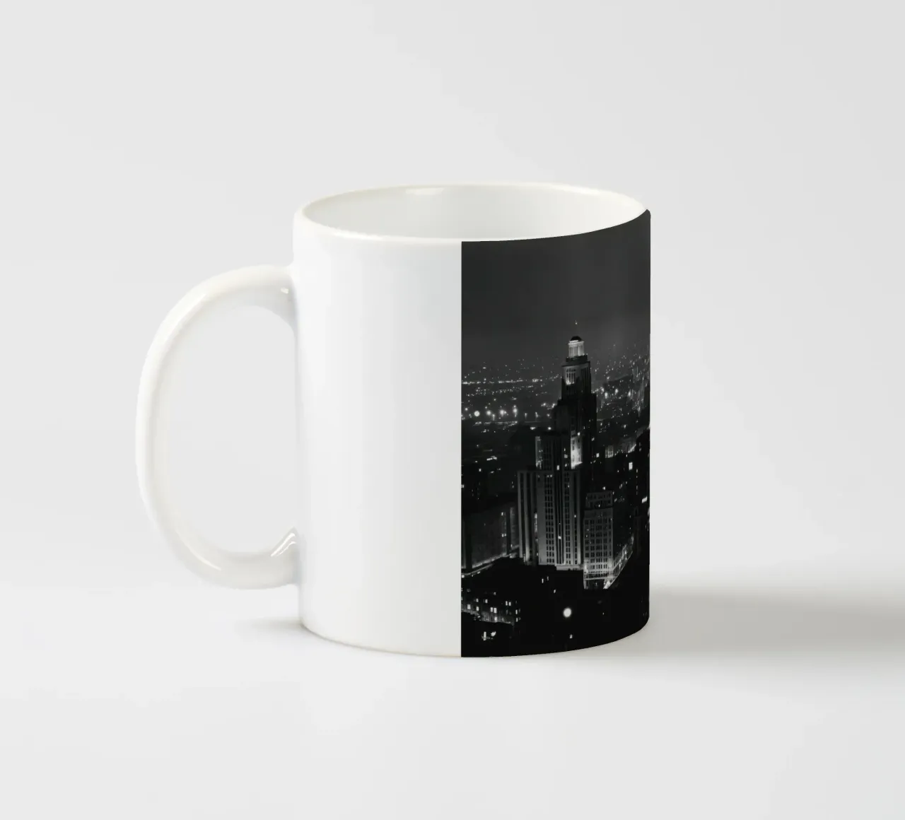 La città abbagliante tazza in ceramica da Black & White