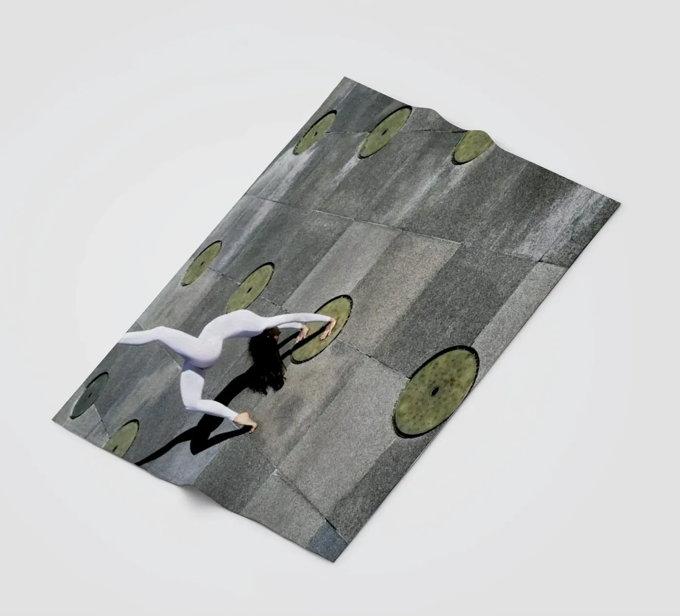 Paris #2 Fleecedecke von The Urban Yoga