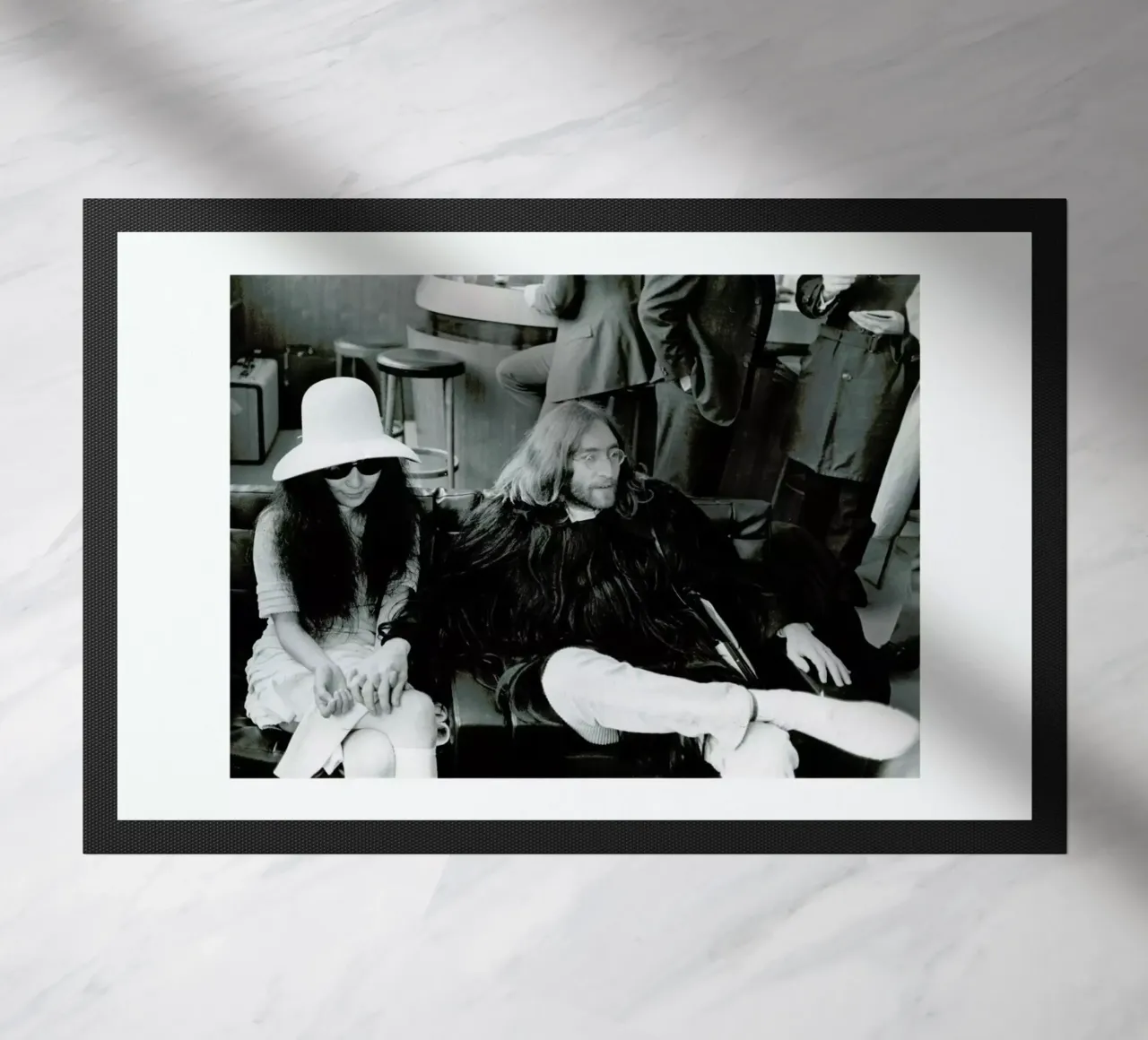 John Lennon and Yoko Ono zerbino da Gallery Print and Art Limited