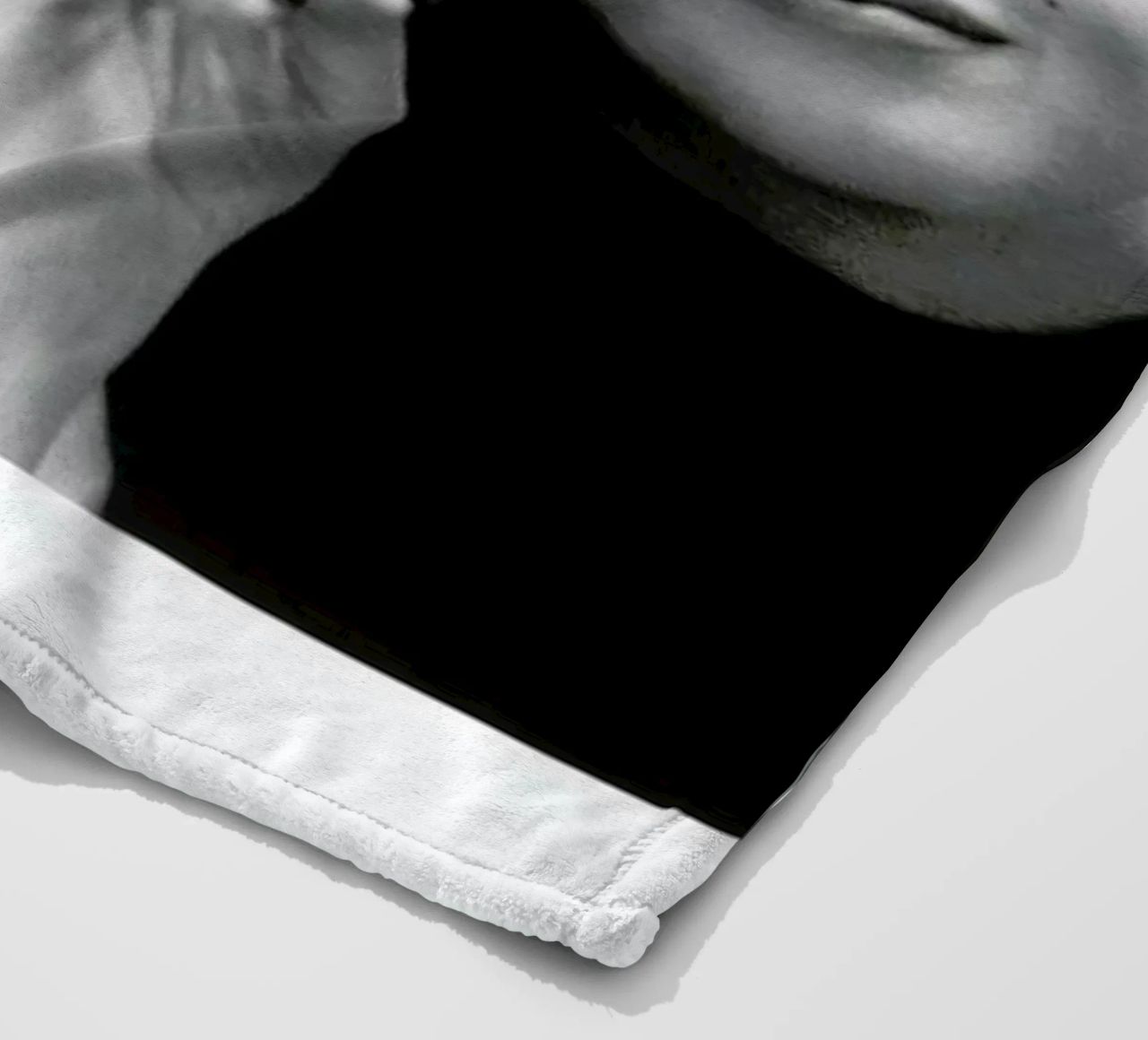 Marilyn Monroe in New York, 1955 coperta in pile da Gallery Print and Art Limited