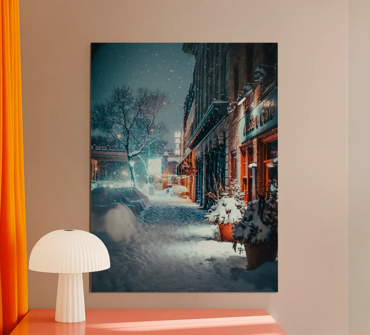 Wintergasse - Romantica scena di neve poster con telaio in alluminio da Whole©