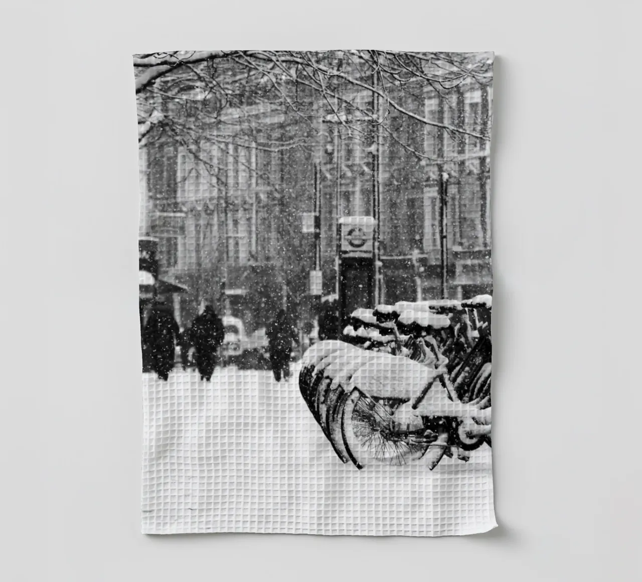 Scena di città invernale in bianco e nero canovaccio da cucina da Whole©
