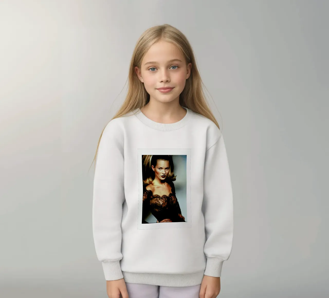 Kate Moss felpa bambino da Gallery Print and Art Limited