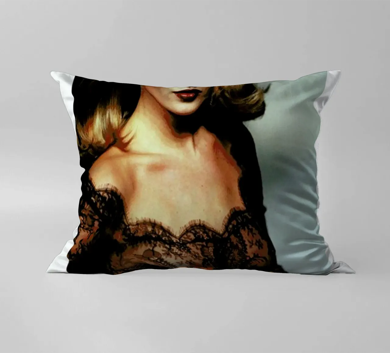 Kate Moss cuscino da Gallery Print and Art Limited