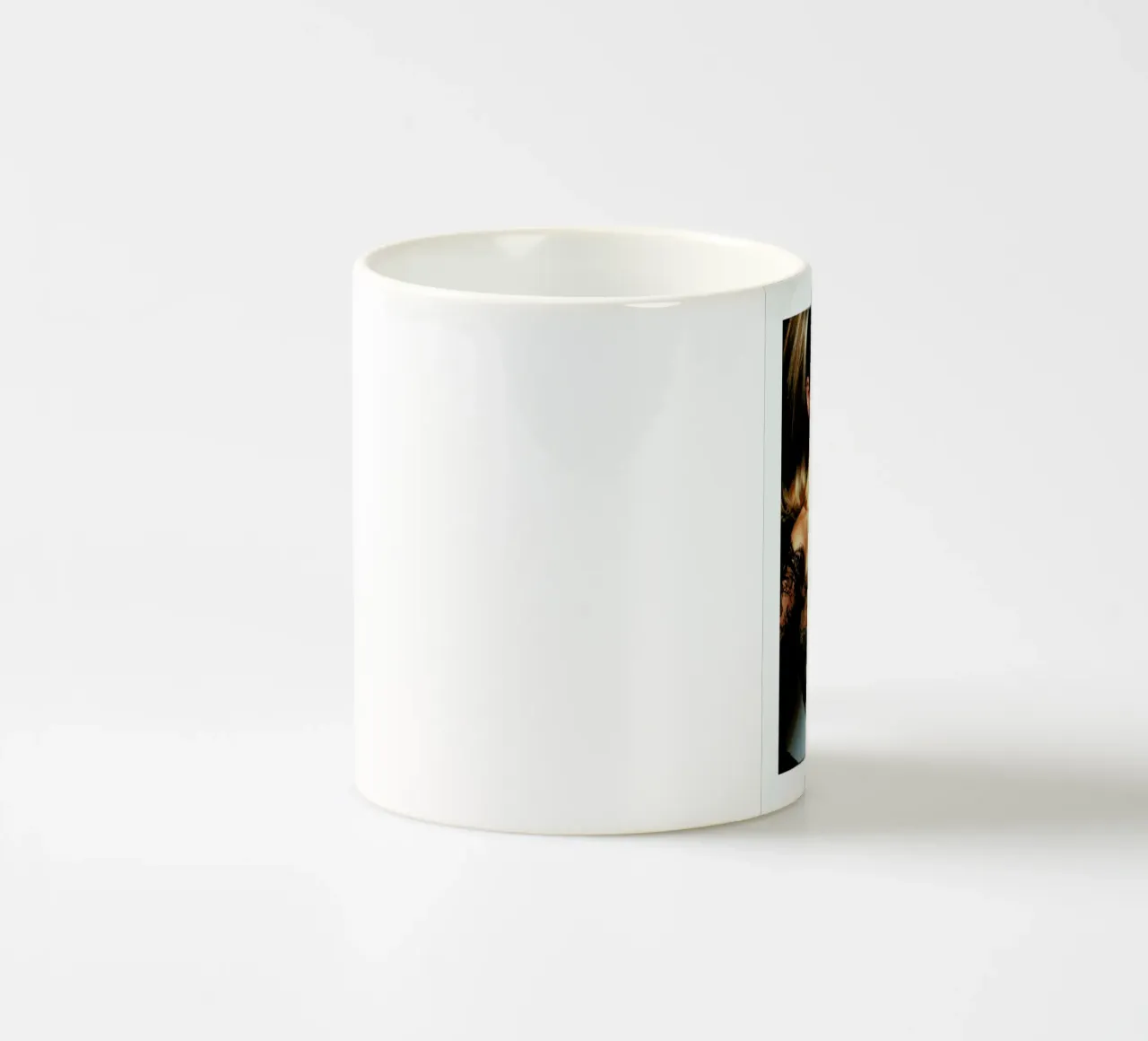 Kate Moss tazza in ceramica da Gallery Print and Art Limited