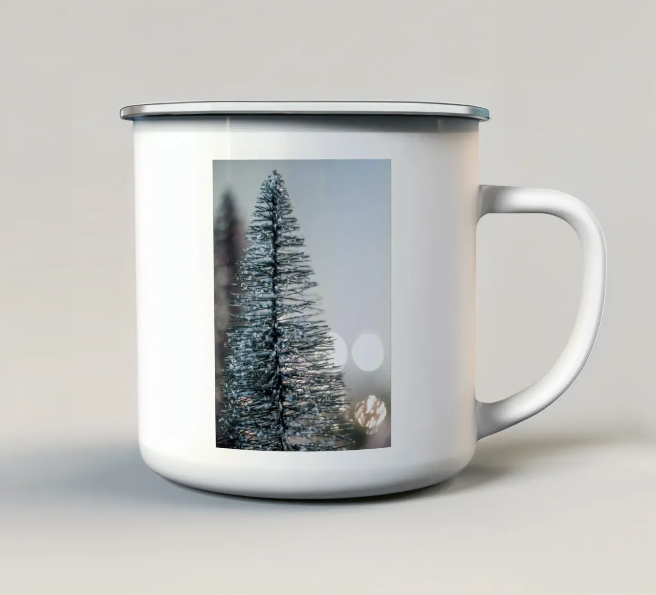 Magia invernale dei mini alberi tazza in smalto da Whole©