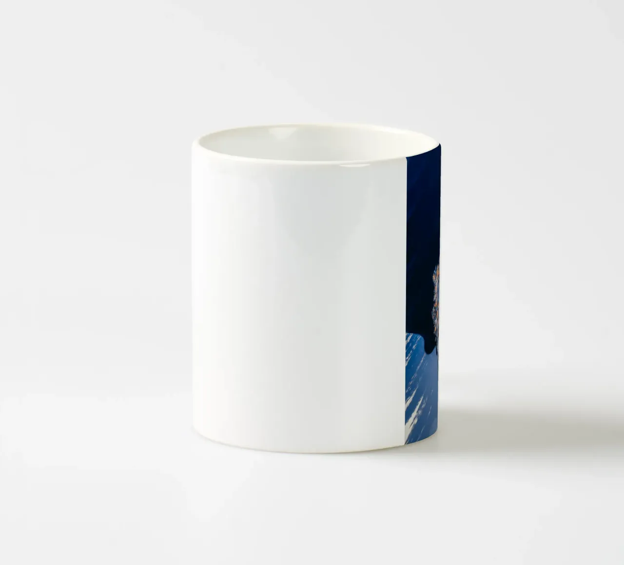 Vista invernale sulla foresta tazza in ceramica da Whole©