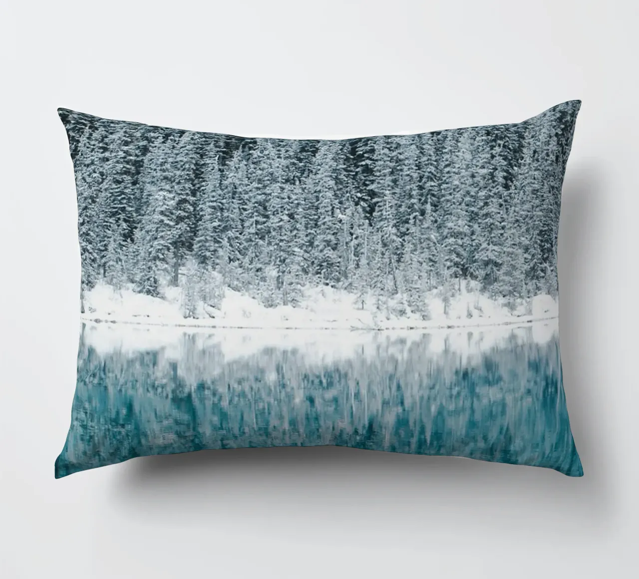 Foresta degli specchi in inverno cuscino da Whole©