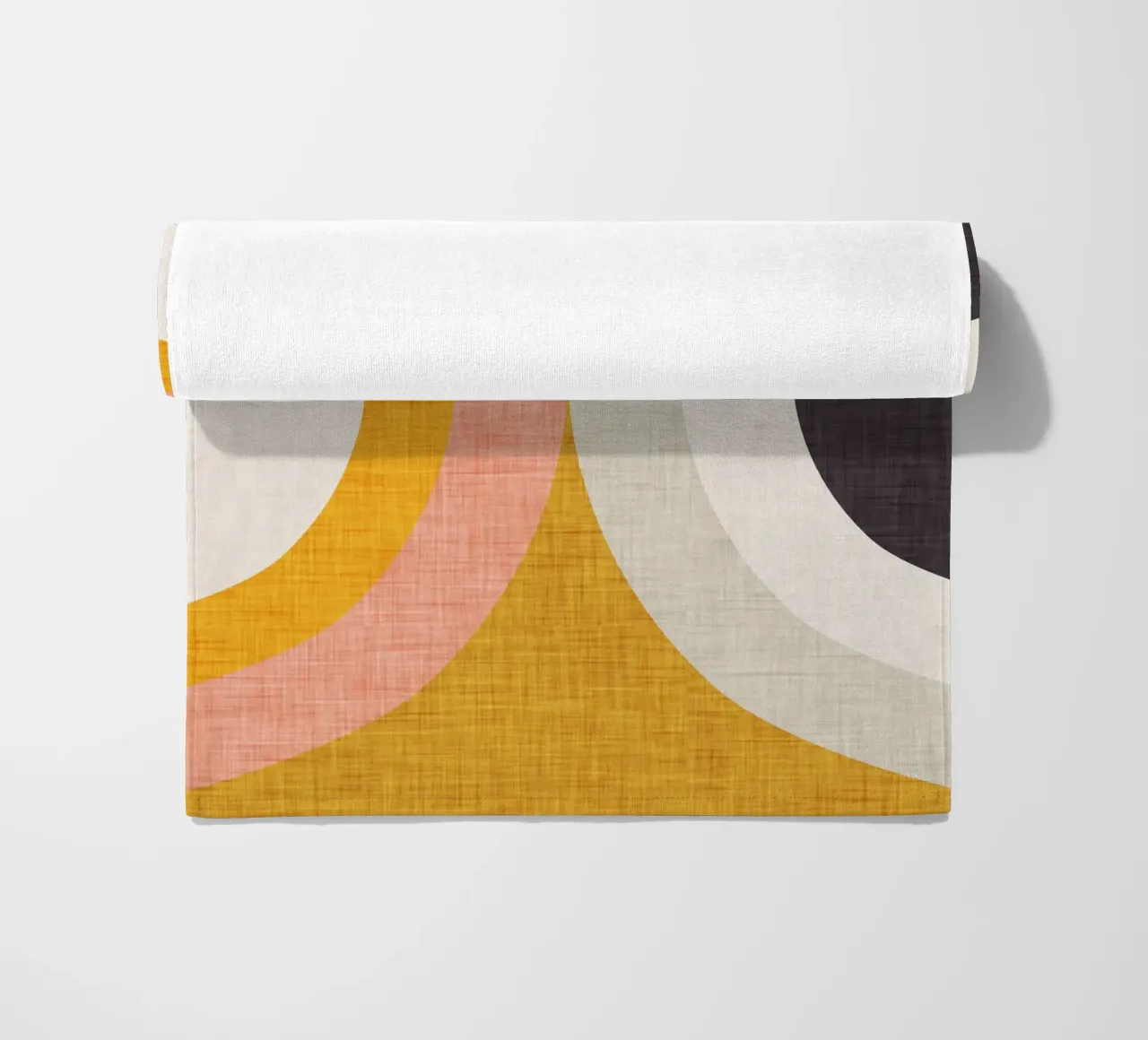 Nouveau Mid Mod Jaune serviette de plage de susanacosta