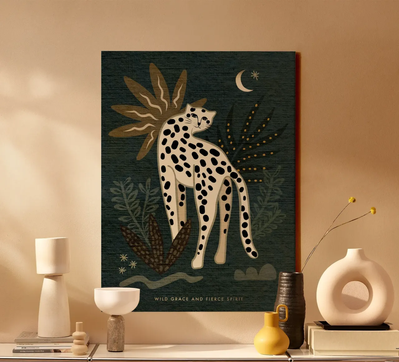 Dark Moody Wild Cat Cheetah 'Wild Grace and Fierce Spirit' (Wilde genade en woeste geest) canvas met Baklijst van Dominique Vari