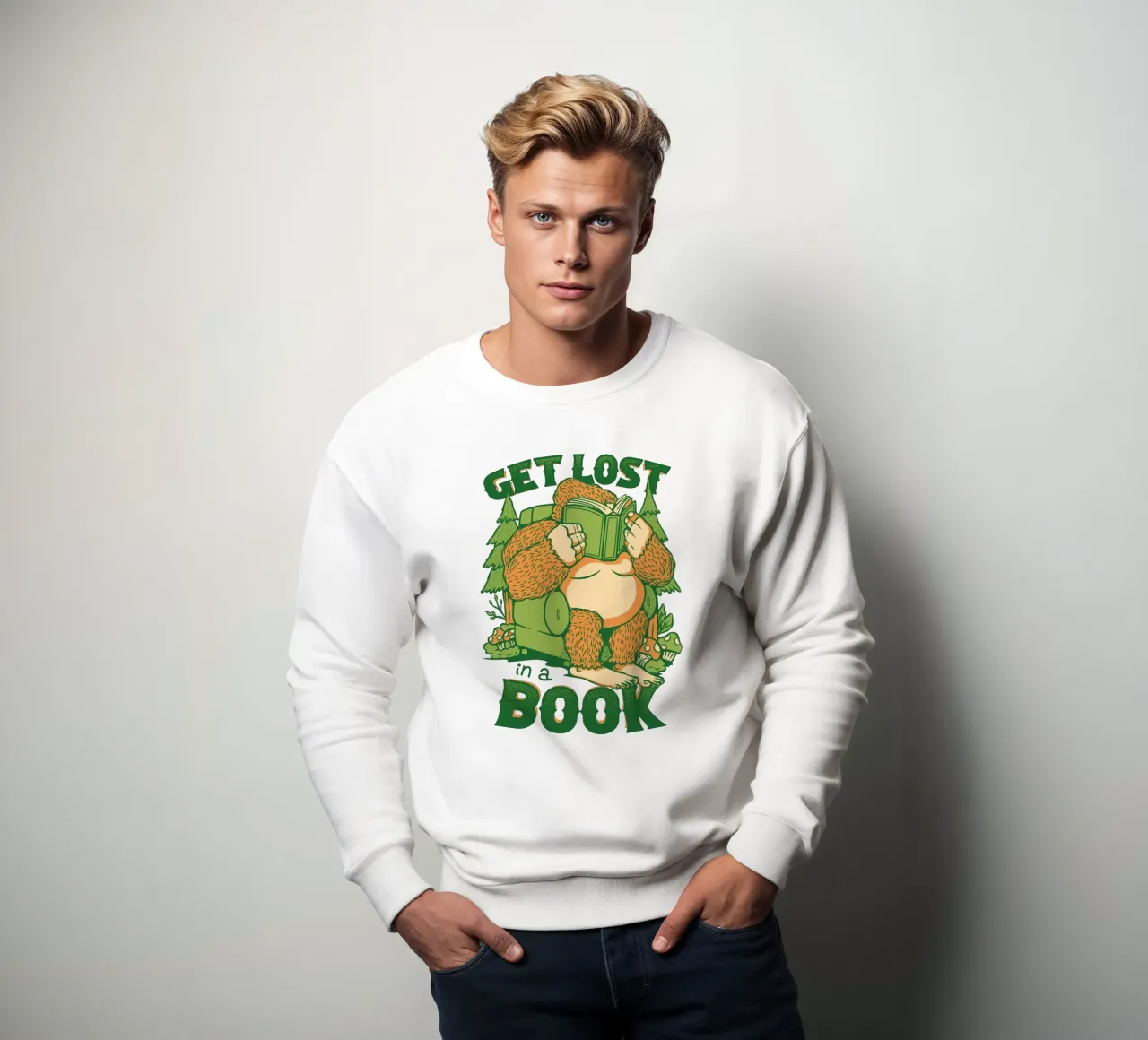 Get Lost - In einem Buch Sasquatch Sweatshirt von Tobe Fonseca