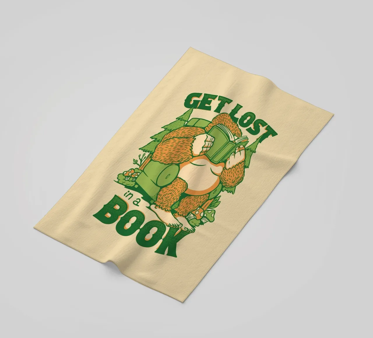 Get Lost - In einem Buch Sasquatch Strandtuch von Tobe Fonseca