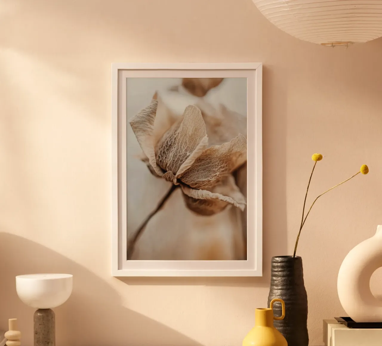 Dry Flower Detail No 3 poster con telaio in legno da treechild
