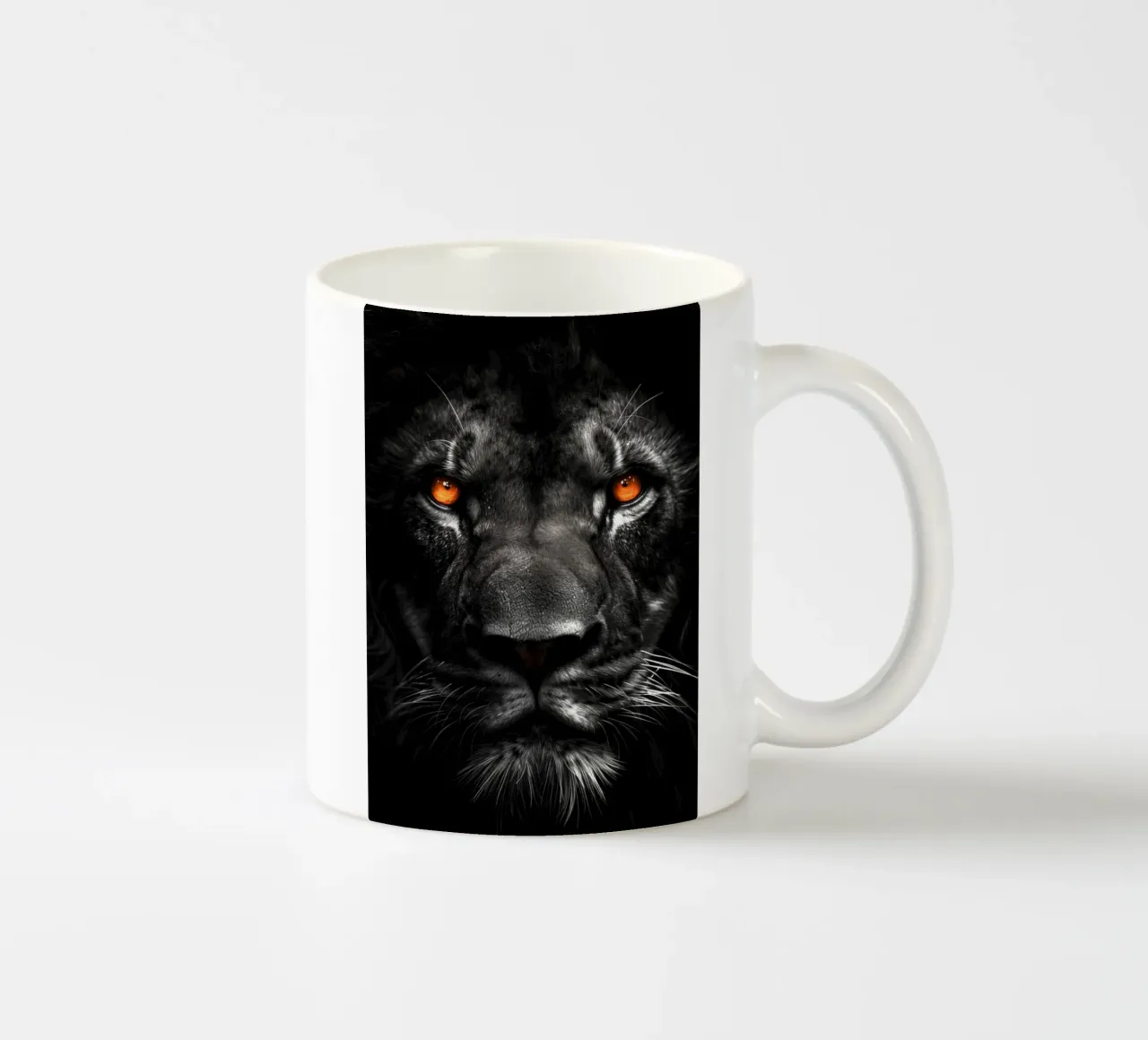 Leone animale d'arte tazza in ceramica da Justyna Jaszke JBJart