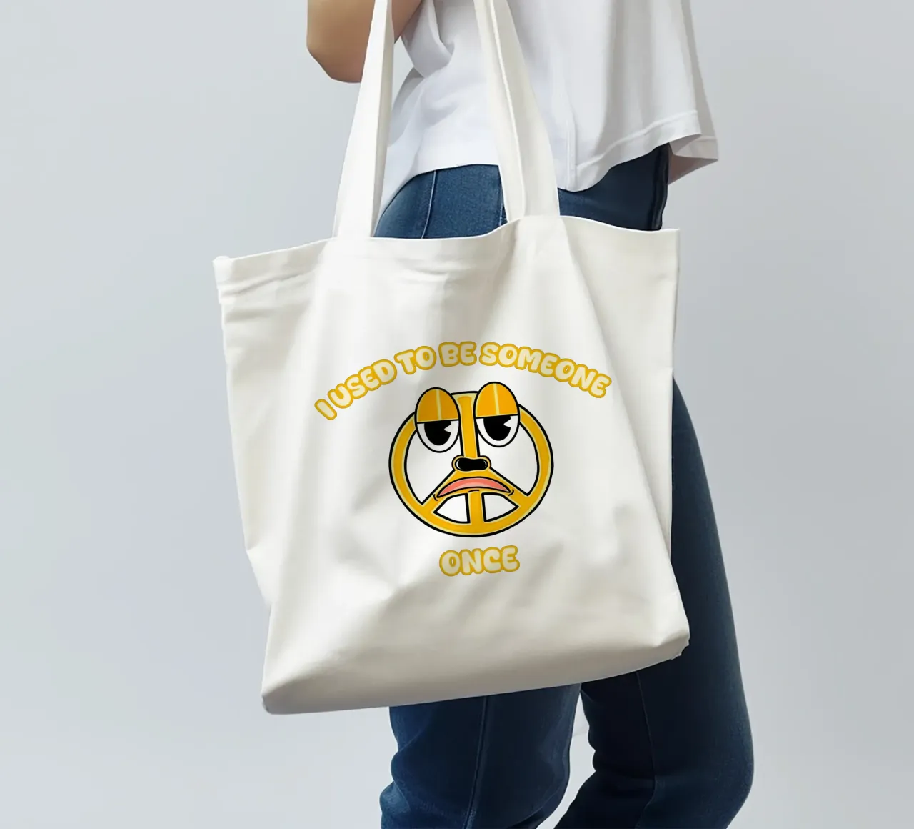 Segno di pace sarcastico Illustrazione umoristica scura retrò borsa in juta da sillyindustries