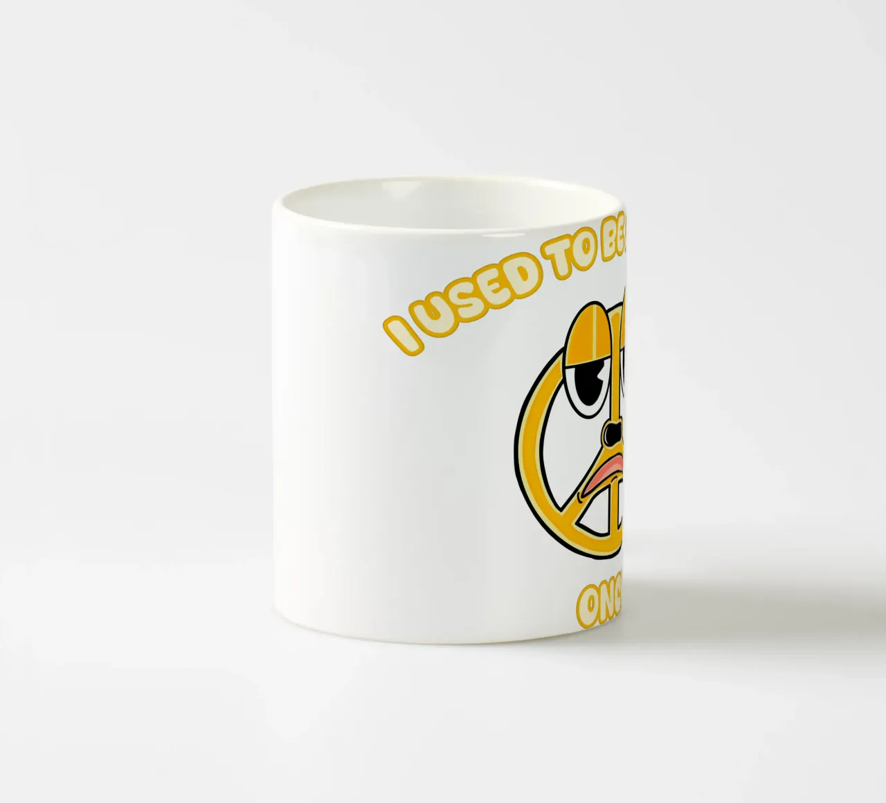 Segno di pace sarcastico Illustrazione umoristica scura retrò tazza in ceramica da sillyindustries