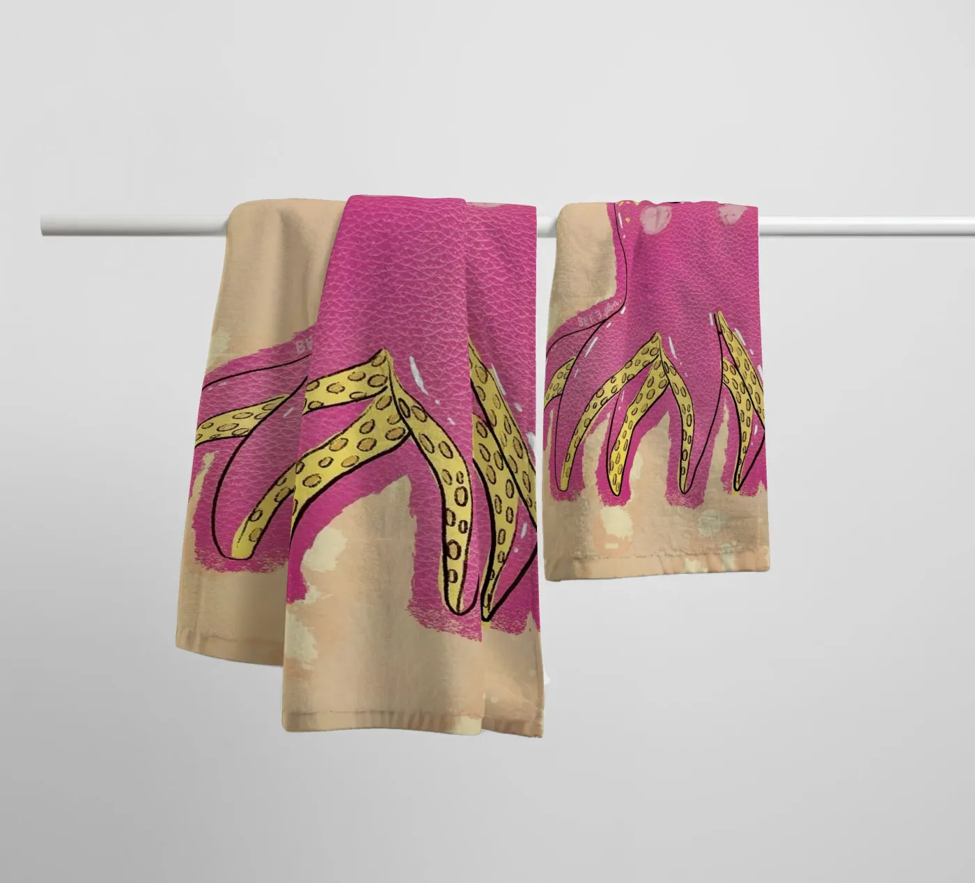 Pulpito towel by Beeeplan