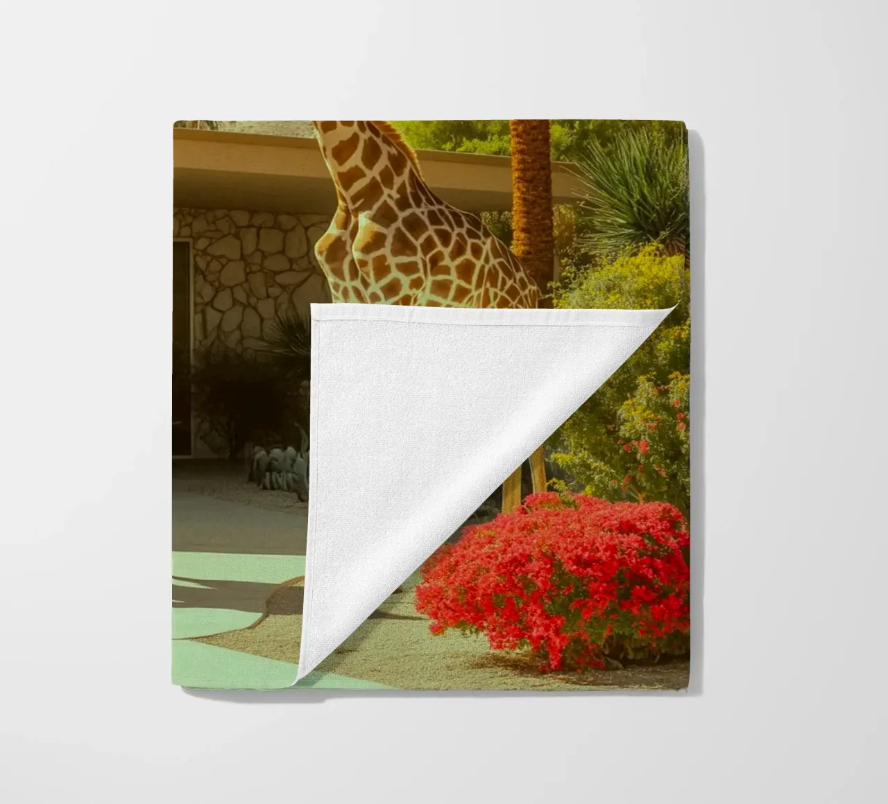 Parata di giraffe a Palm Springs telo mare da Carinaprint