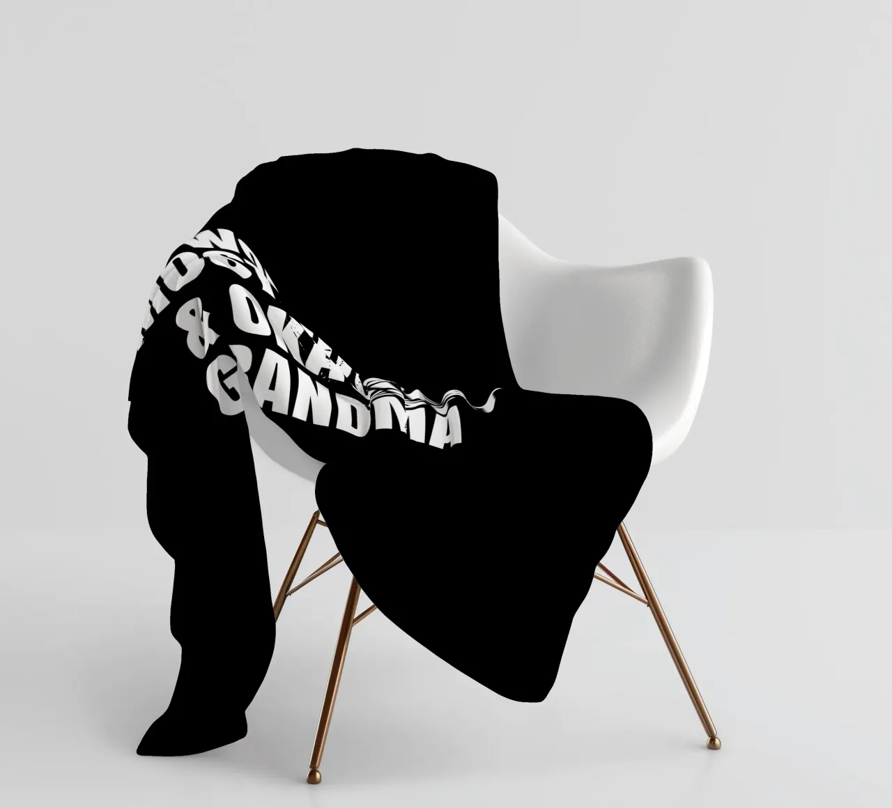 World's most coolest and okayest grandma coperta in pile da happieeagle