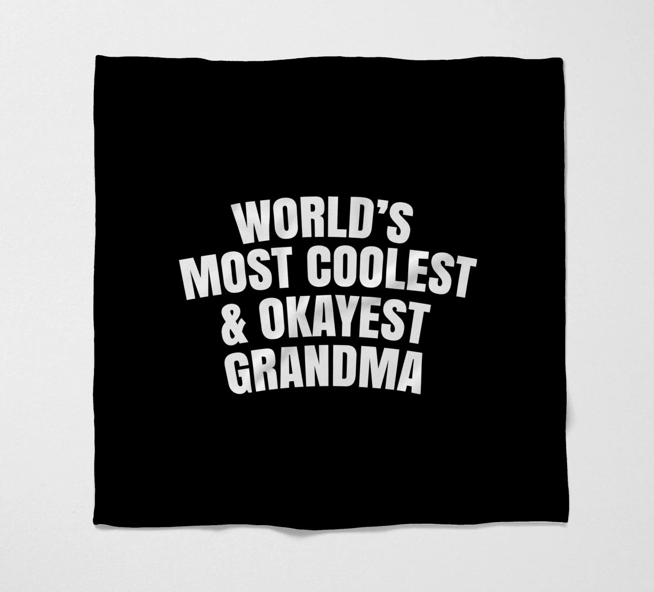 World's most coolest and okayest grandma coperta in pile da happieeagle