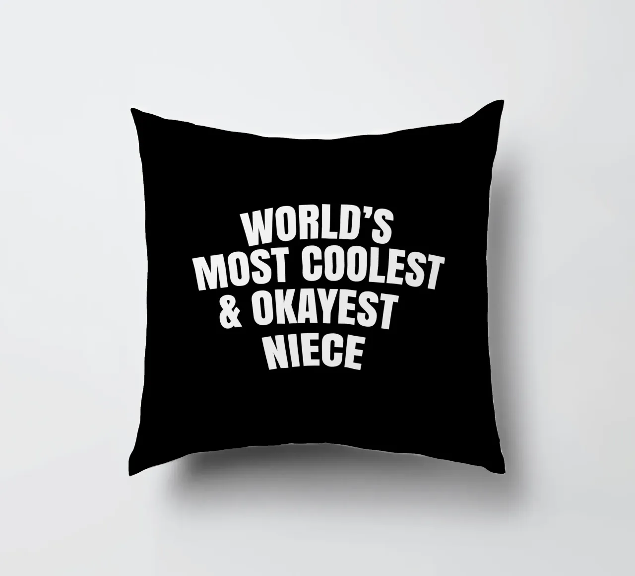 World's most coolest and okayest niece cuscino da happieeagle