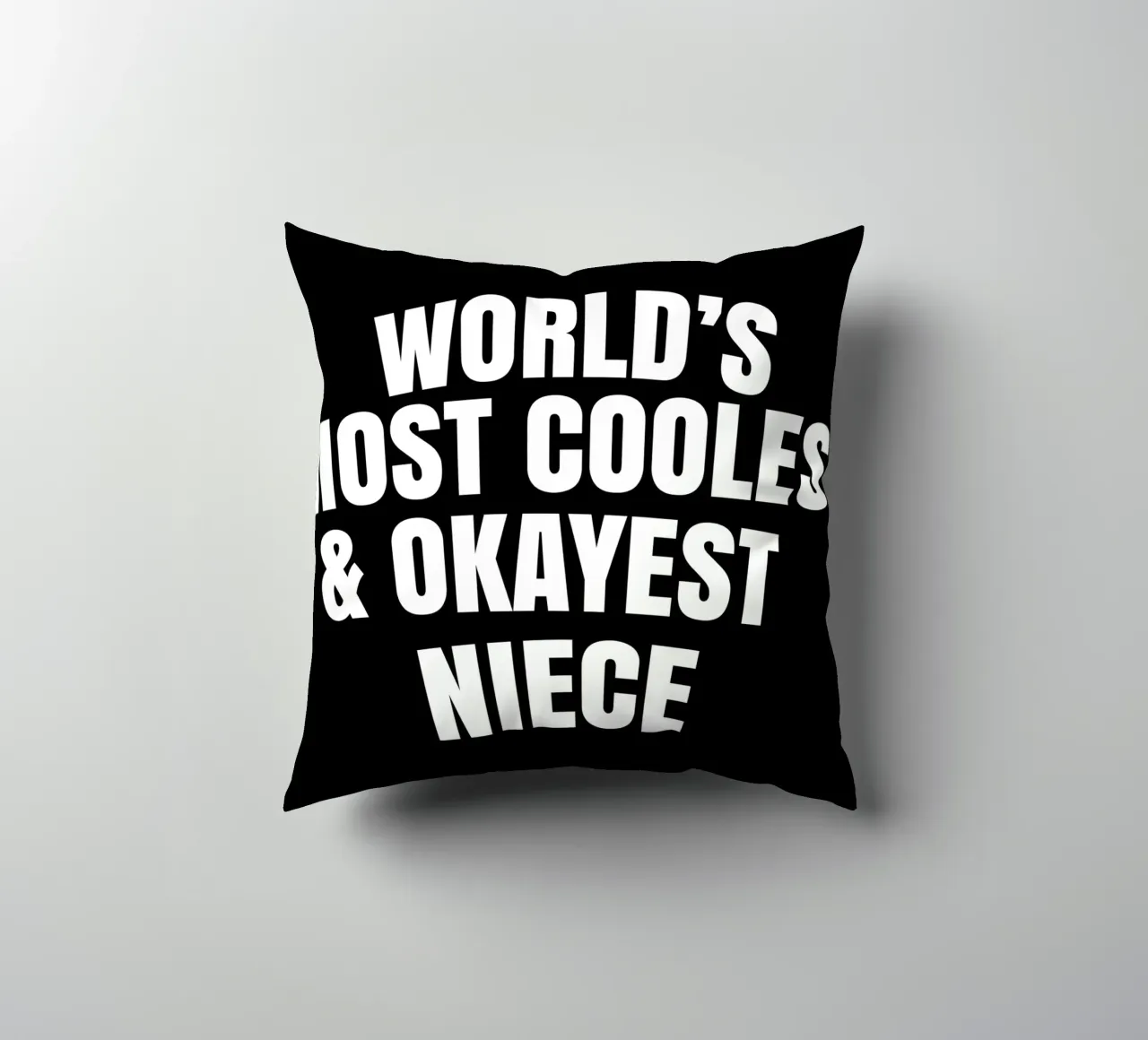 World's most coolest and okayest niece cuscino da happieeagle