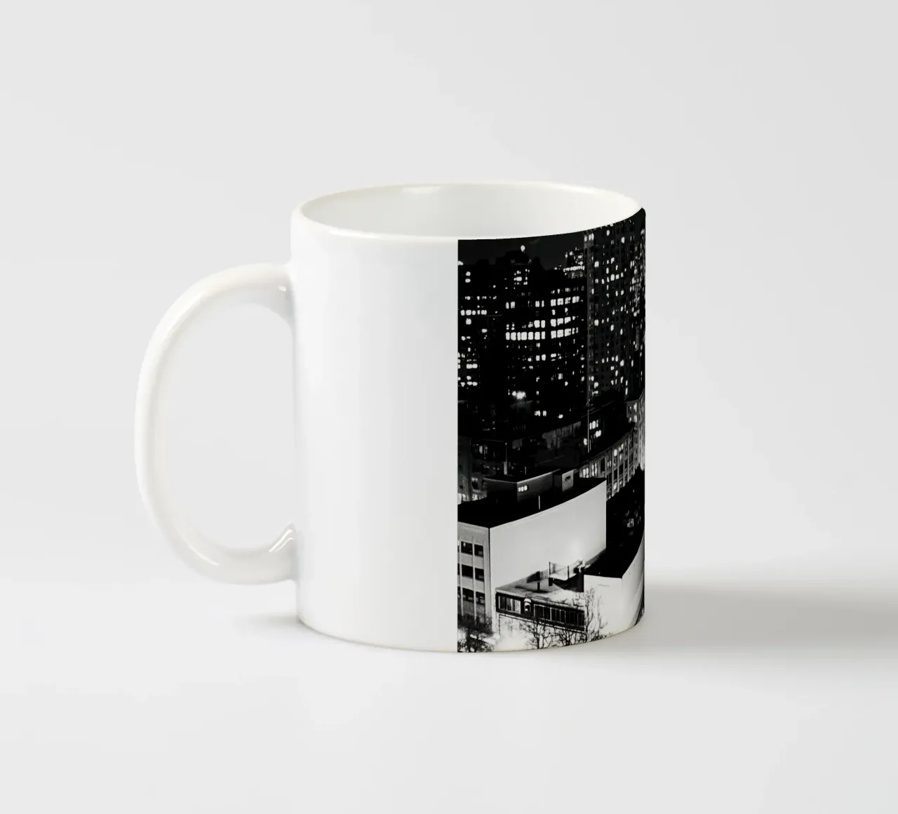 Luci della città di notte tazza in ceramica da Black & White