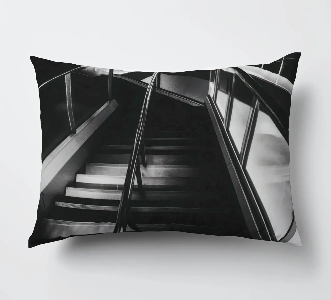 Moderne Treppe Kissen von Black & White