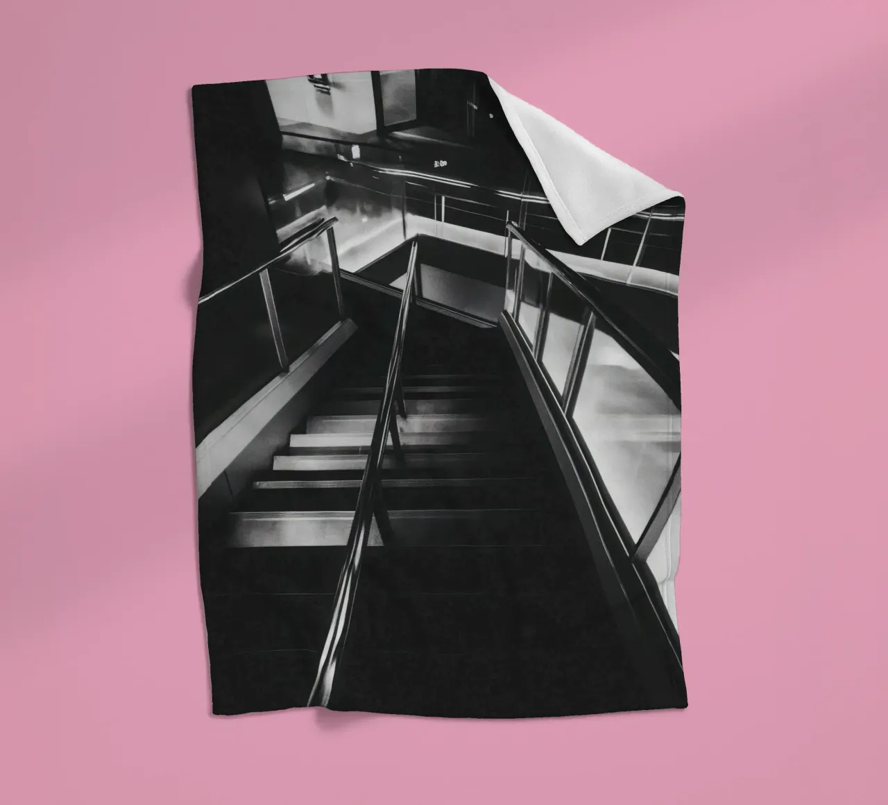 Scala moderna coperta in pile da Black & White