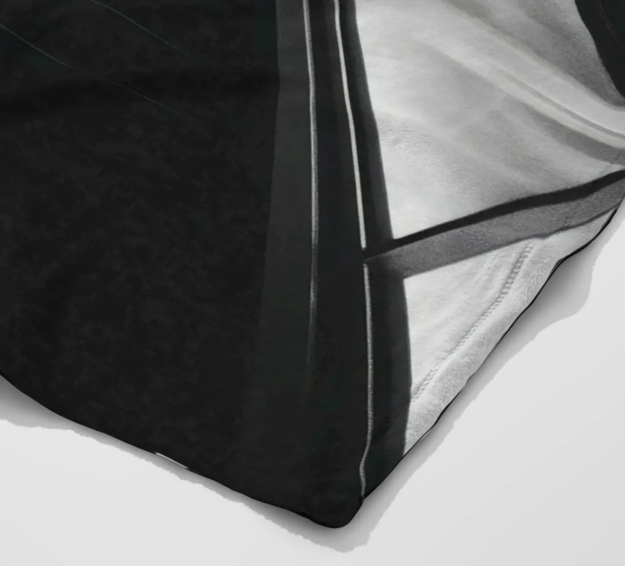 Scala moderna coperta in pile da Black & White