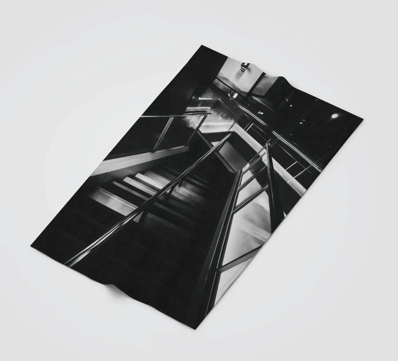 Scala moderna coperta in pile da Black & White