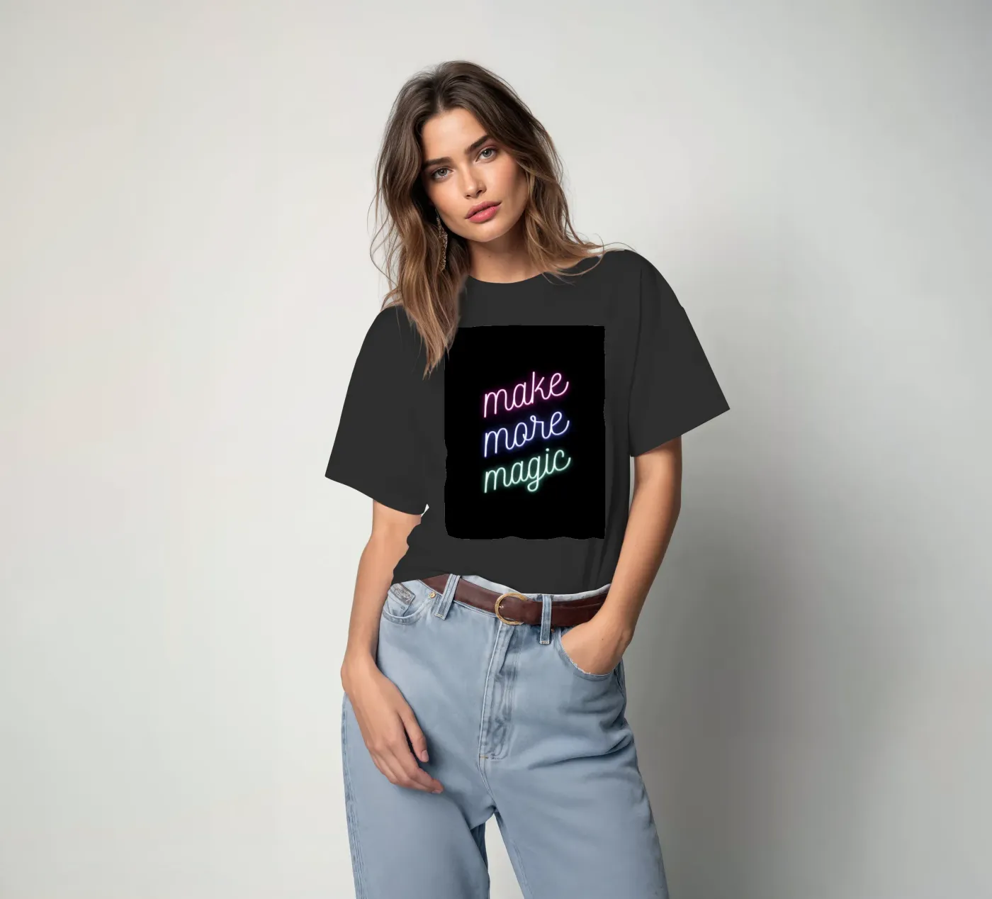 Make More Magic t-shirt da Magnific