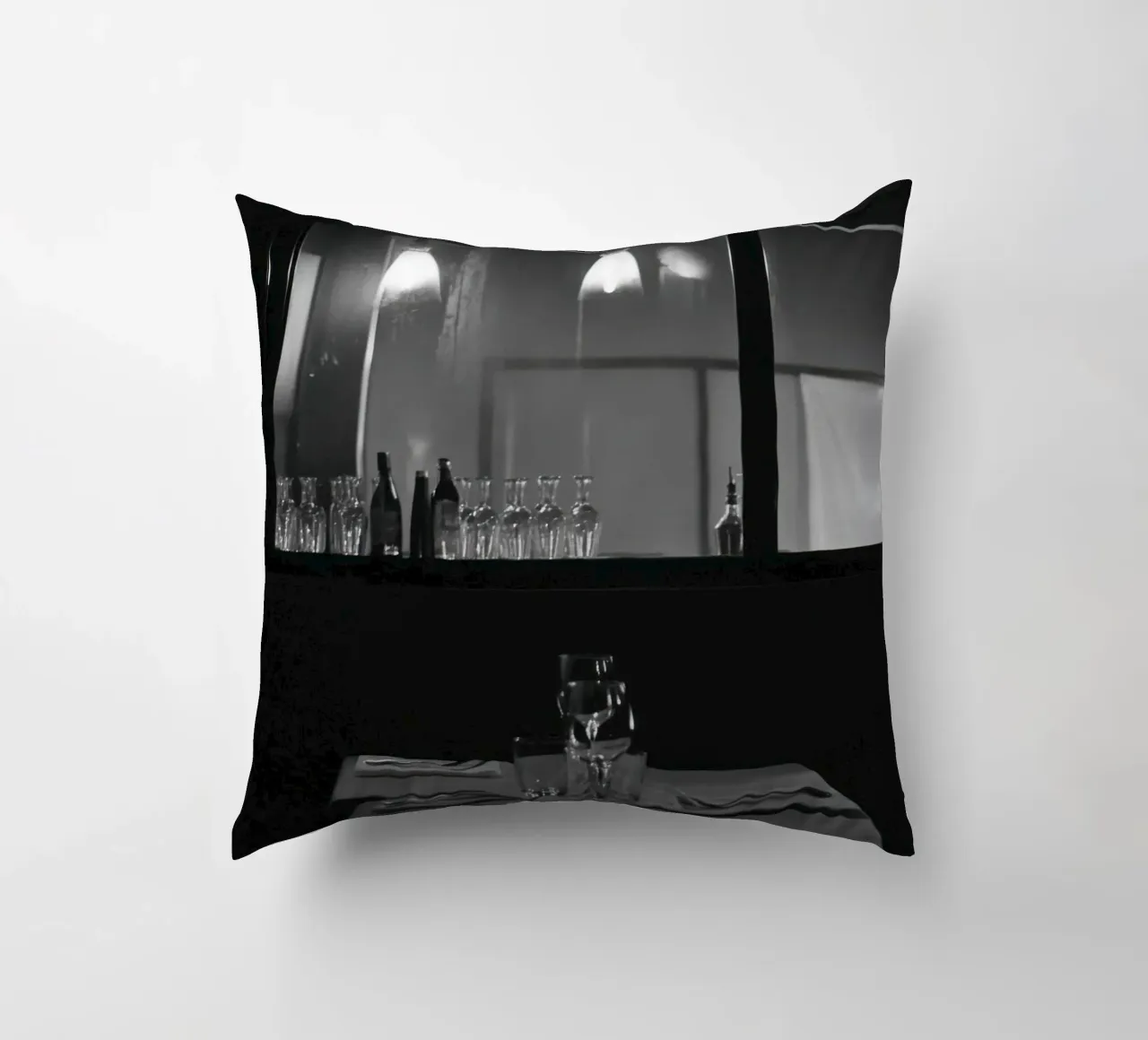 Elegante ristorante in bianco e nero cuscino da Black & White