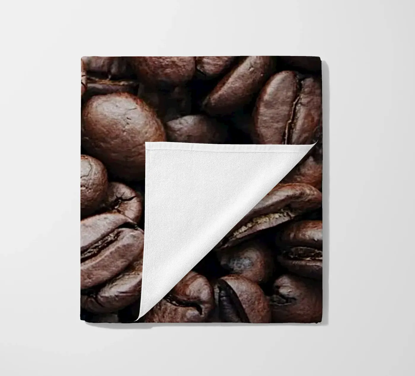 Kaffee beach towel by Alina