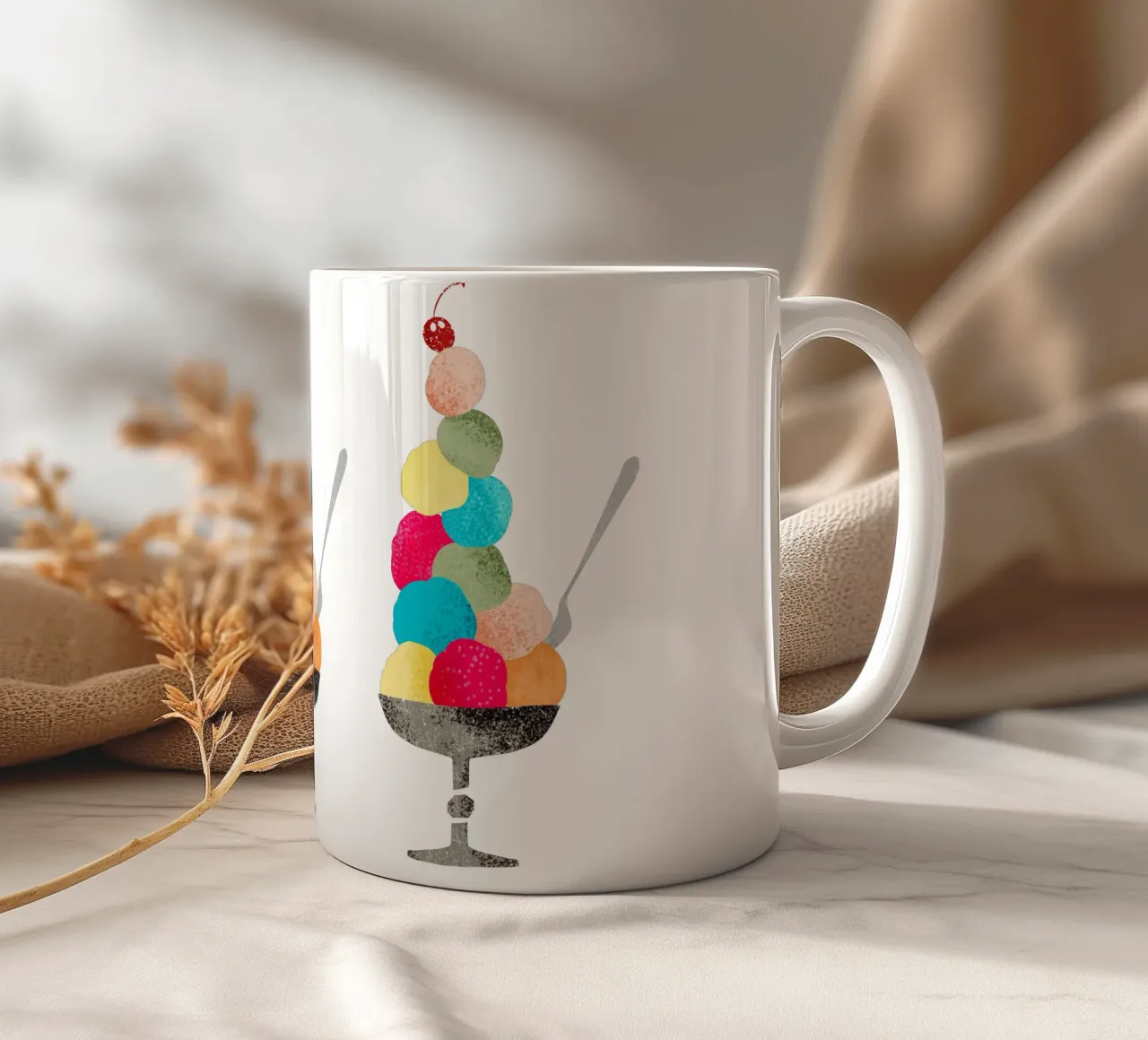 Sundae nostalgico in stile illustrazione di libri per bambini degli anni '60 tazza in ceramica da DYDesign