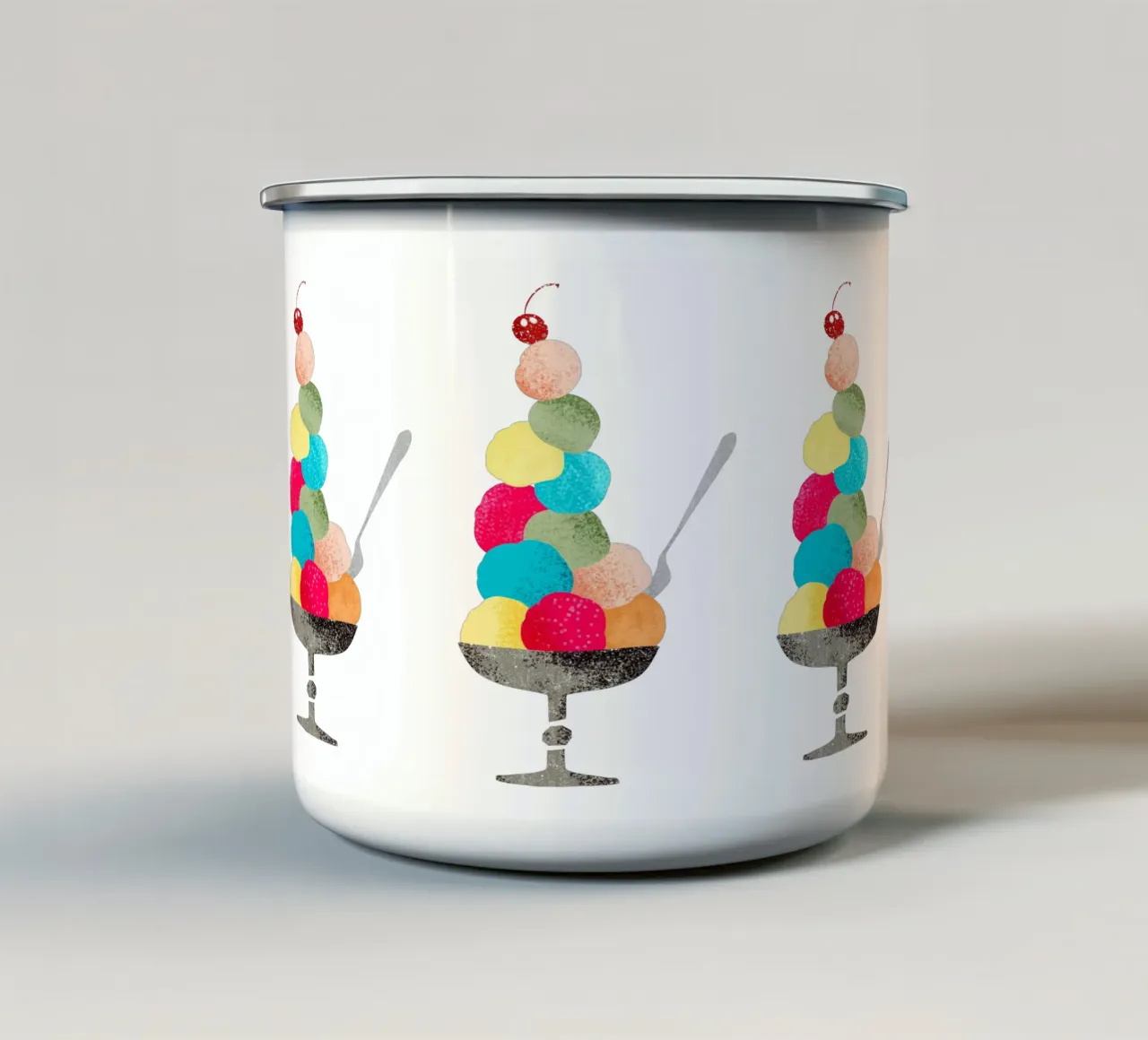 Sundae nostalgico in stile illustrazione di libri per bambini degli anni '60 tazza in smalto da DYDesign