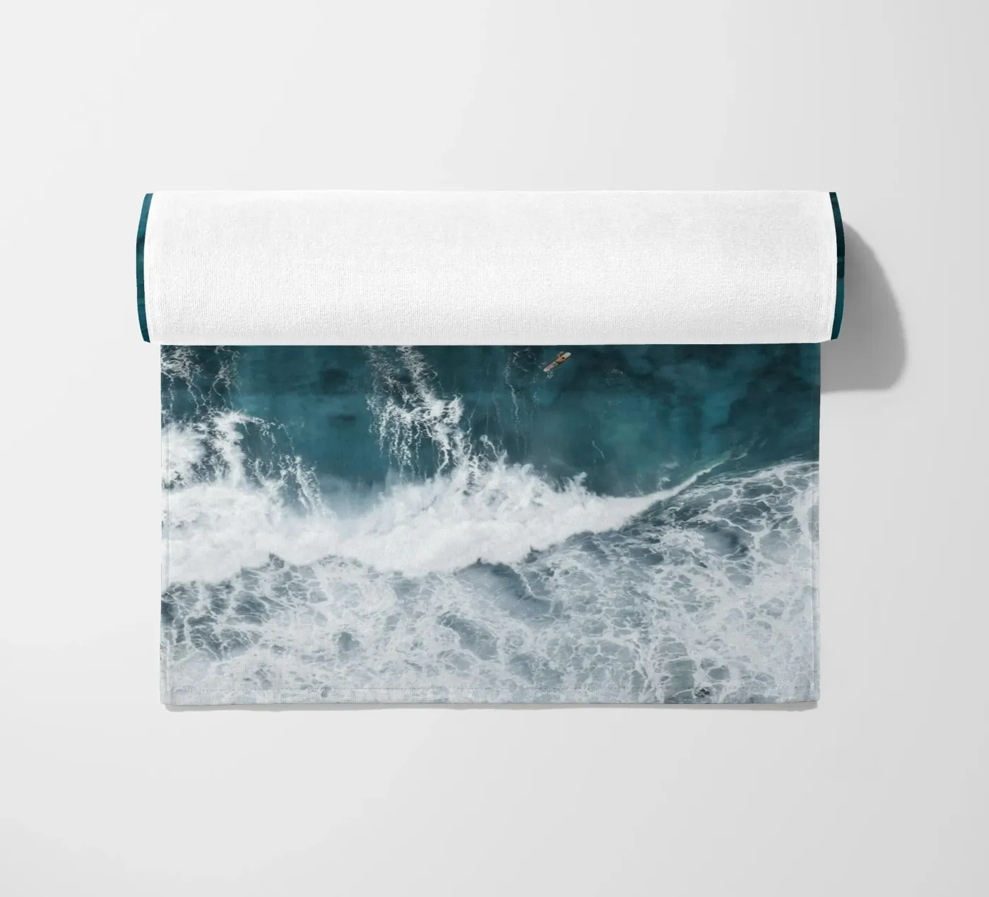 surfer Strandtuch von Alina