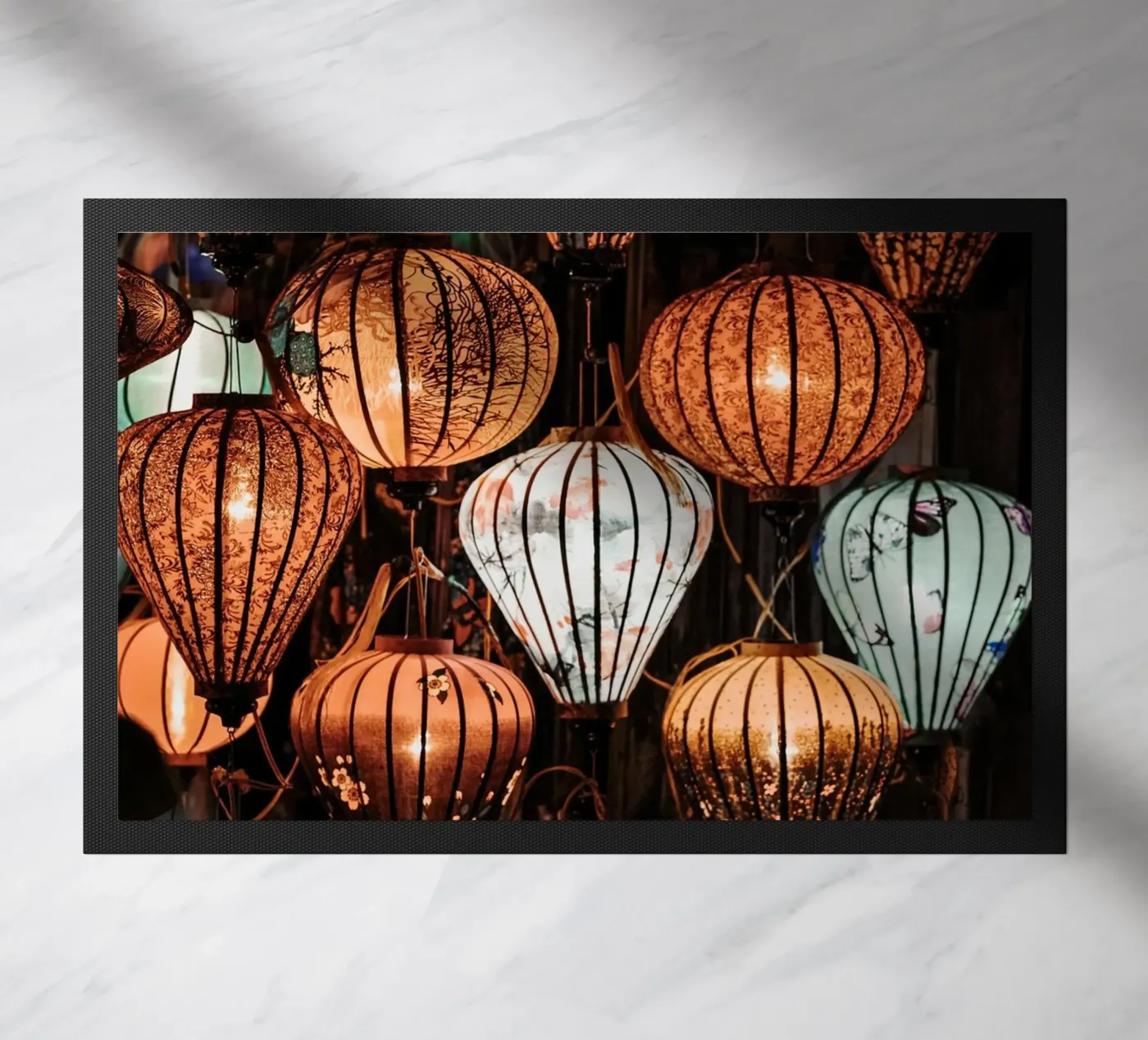 Lampignon doormat by Alina