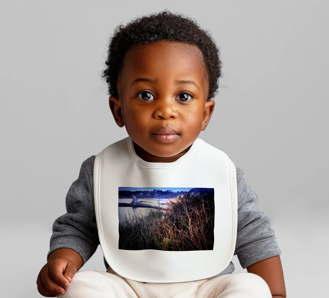 FAA121 baby bib by Thierry vobmann photography