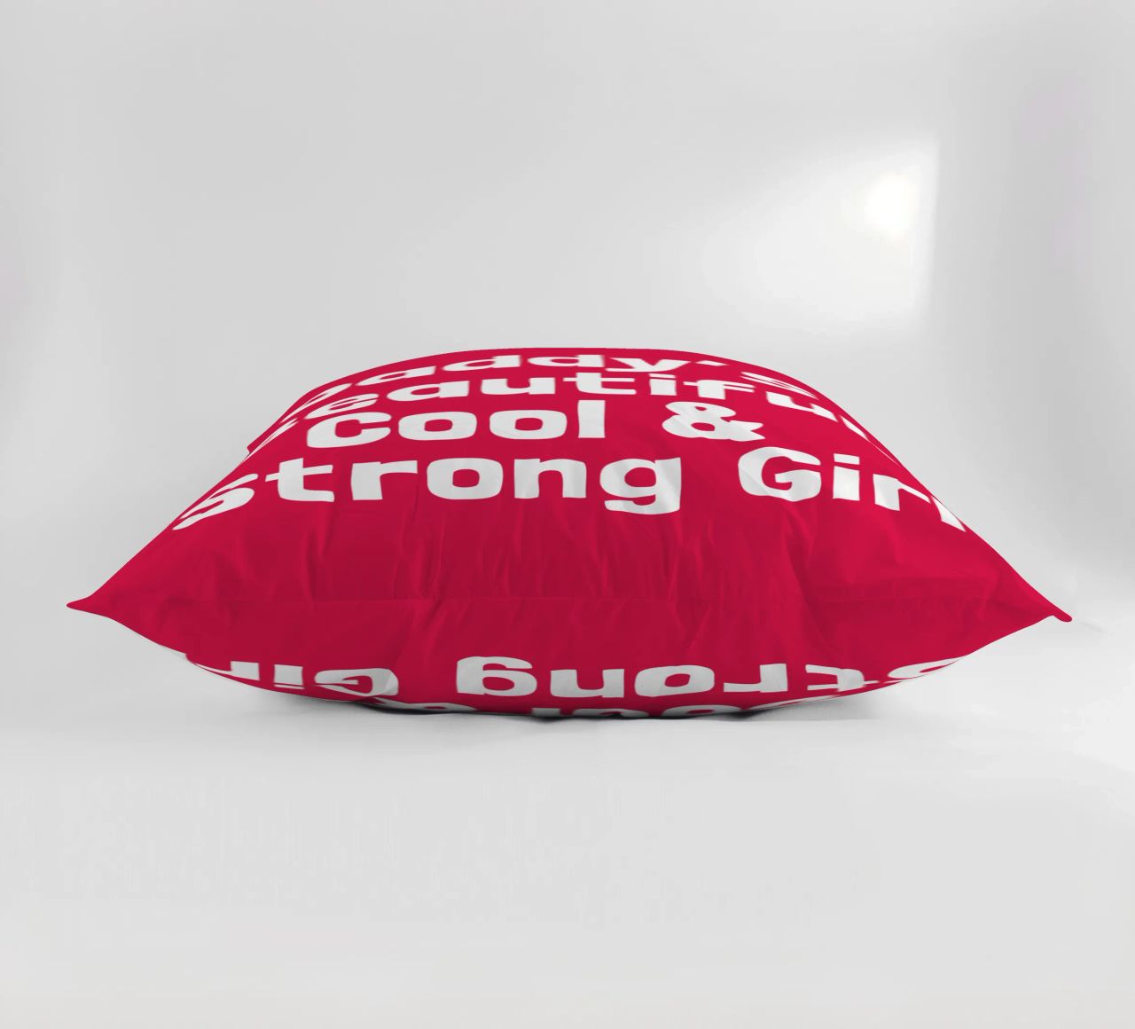 Daddy's beautiful, cool and strong girl coussin de happieeagle