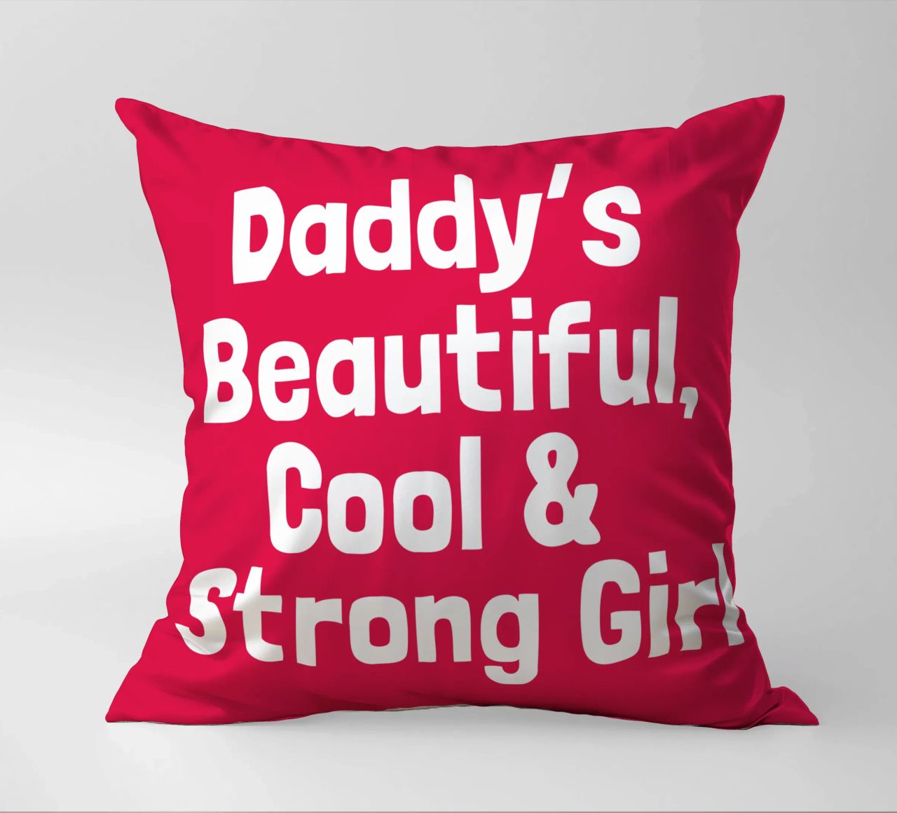 Daddy's beautiful, cool and strong girl coussin de happieeagle