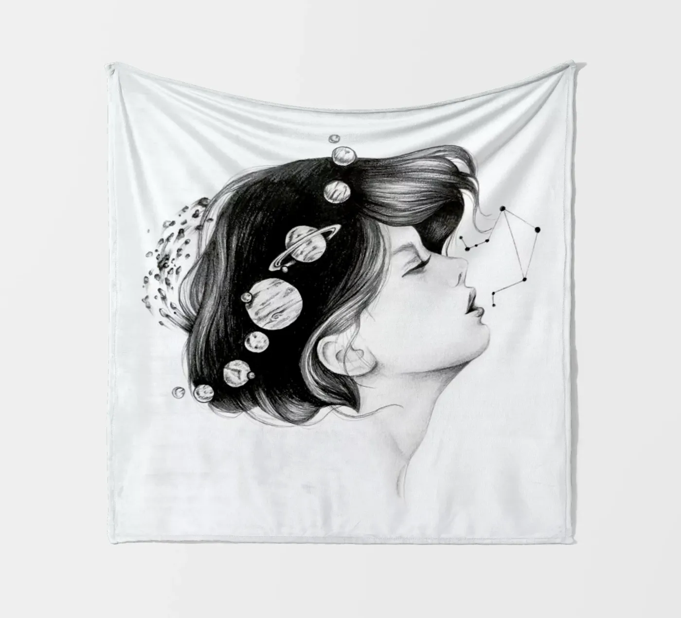 Cosmic Matter Fleecedecke von Alejandra Sáenz