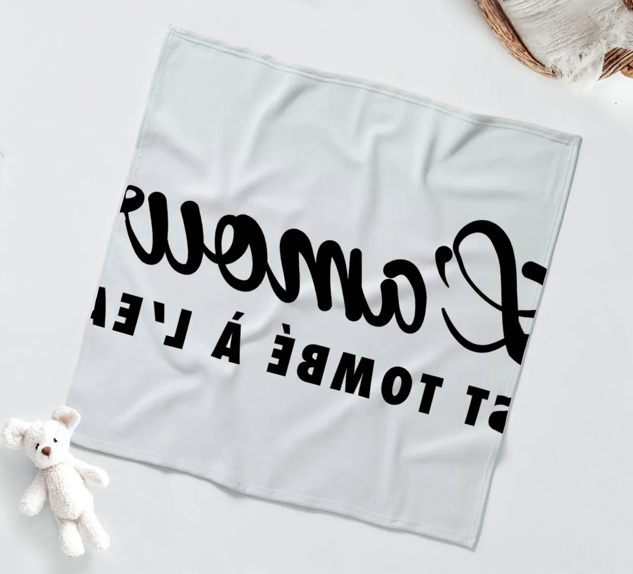 L'amour tombé I black on white coperta in pile da FRAICHE