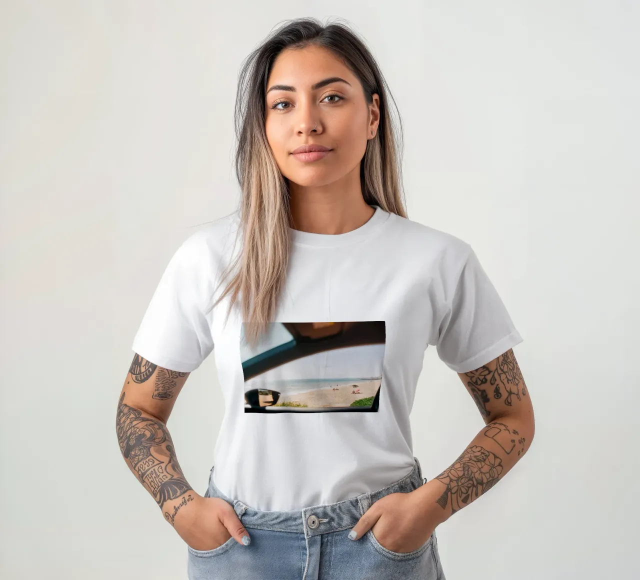 Sole, spiaggia e mare: un momento in Portogallo t-shirt da Bold and Retro