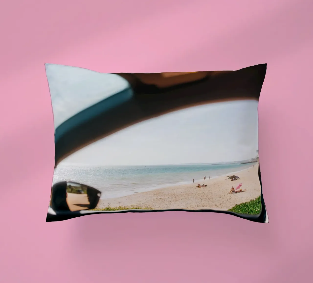 Sole, spiaggia e mare: un momento in Portogallo cuscino da Bold and Retro
