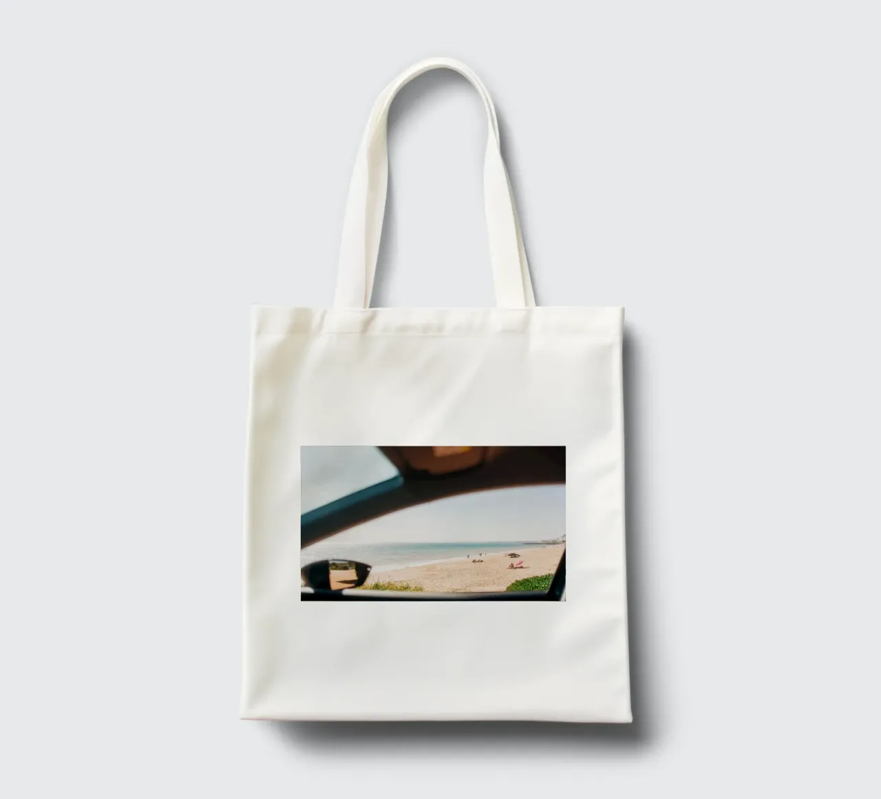 Sole, spiaggia e mare: un momento in Portogallo borsa in juta da Bold and Retro