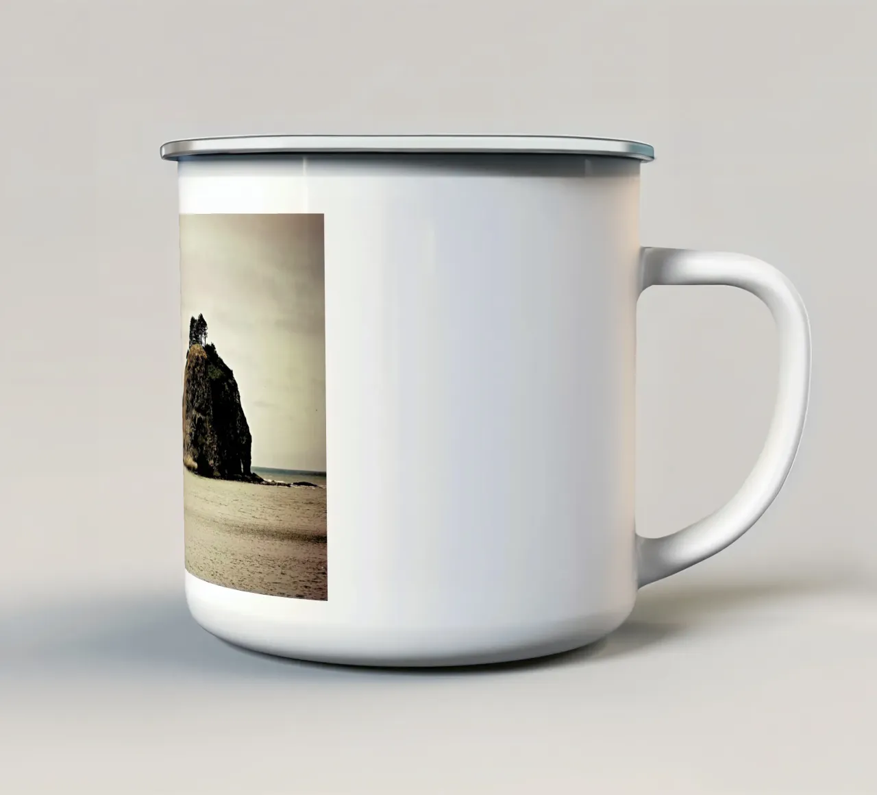 Wind Swept tazza in smalto da Robin Delean