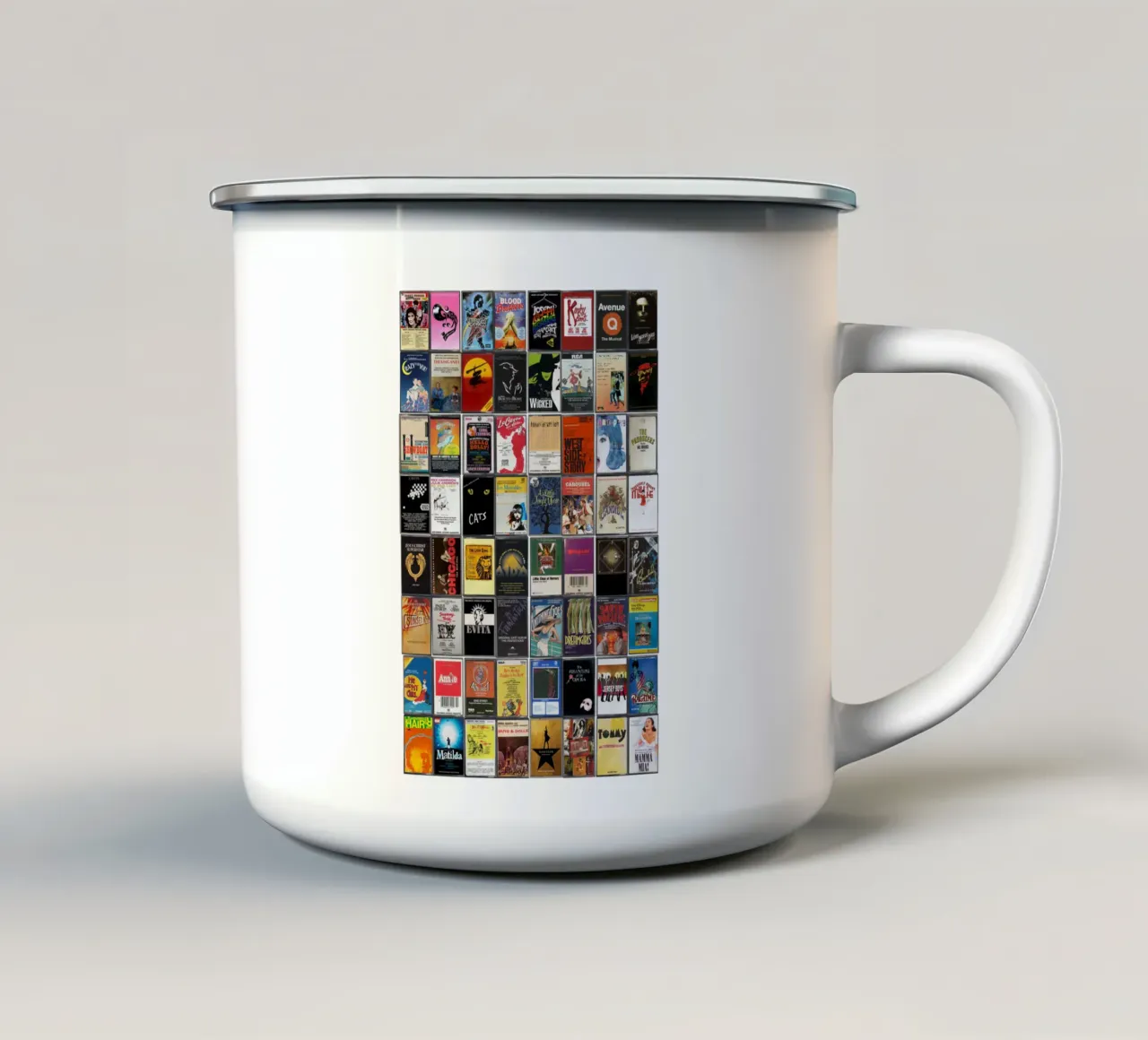 I più grandi musical di tutti i tempi - Stampa su cassetta d'epoca tazza in smalto da MrMustardPrints