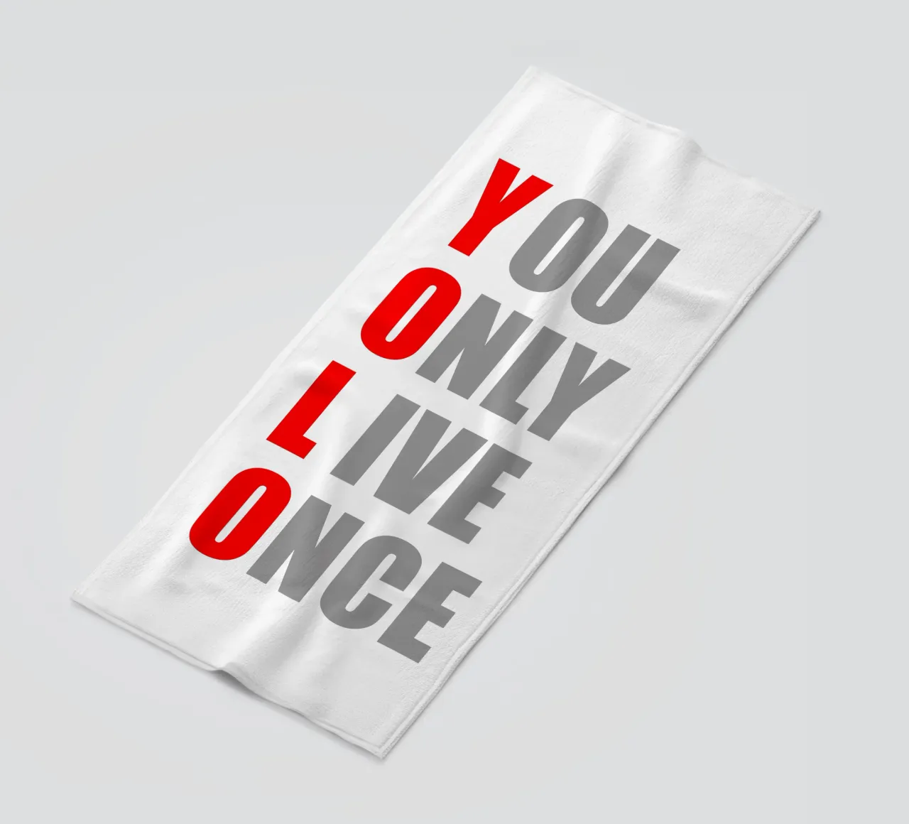 YOLO | You Only Live Once | Shirt Design Strandtuch von Autofocus